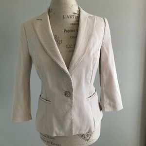 White House Black market in Blazer size 6